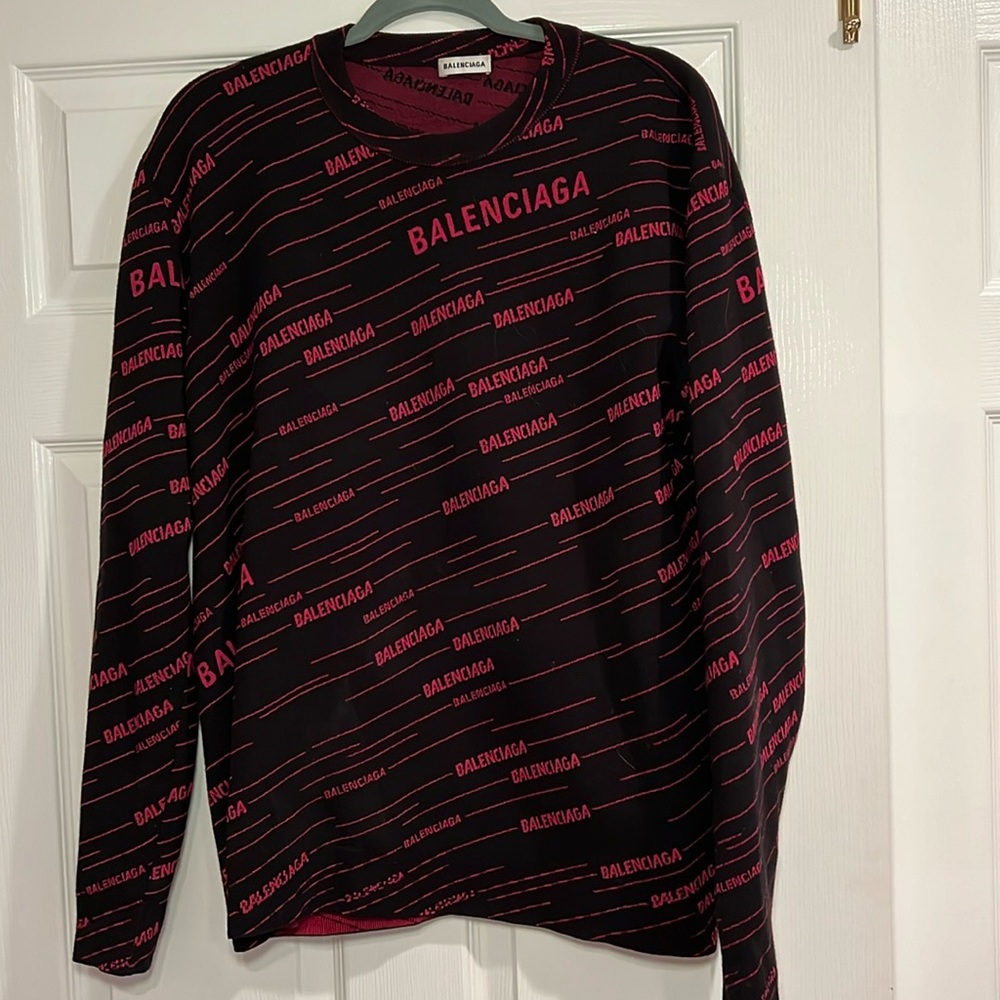 Beautiful soft and warm Balenciaga crew neck sweater. Excellent condition